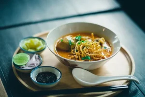 Eating Like a Local: Essential Thai Food Etiquette for First-Time Visitors