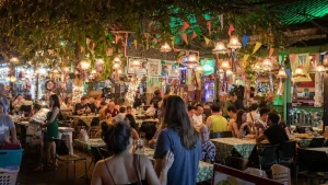 Chiang Mai Street Food: 15 Must-Try Stalls &amp; Markets