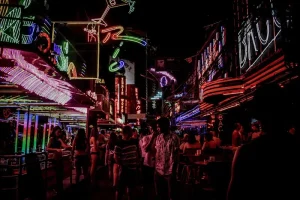 The Ultimate Guide to Chiang Mai Nightlife: Bars, Clubs &amp; Live Music