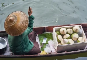 Tom Yum Goong vs. Tom Yum Gai: Which Thai Soup is Right for You?