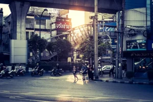 Credit Cards in Thailand: When to Swipe and When to Save