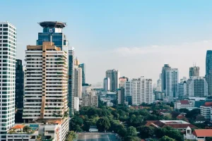Explore Bangkok’s Vibrant Markets: From Floating to Night Bazaars